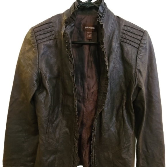 Danier Feminine Leather jacket - Picture 3 of 6